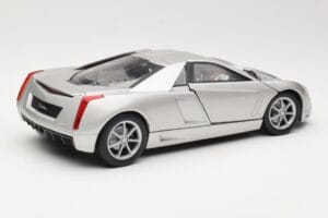 Cadillac Cien Сребрист Hot Wheels 1:18 57296 Метал — снимка 3 от 8