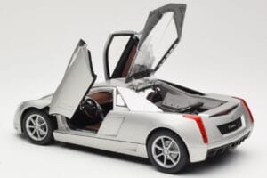 Cadillac Cien Сребрист Hot Wheels 1:18 57296 Метал — снимка 5 от 8