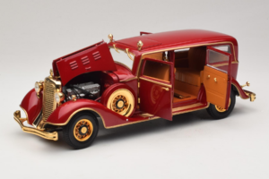 Cadillac Deluxe Tudor Държавна Лимузина Пуи Последният Китайски Император Sun Star 1:18 4100 Метал — снимка 2 от 9