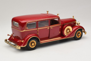 Cadillac Deluxe Tudor Държавна Лимузина Пуи Последният Китайски Император Sun Star 1:18 4100 Метал — снимка 3 от 9