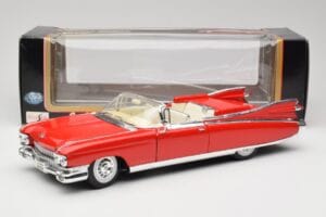 Cadillac Eldorado Biarritz Bolero Red Maisto 1:18 31813 Метал — снимка 8 от 8