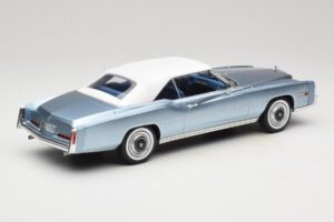 Cadillac Eldorado Кабриолет Син MCG 1:18 MCG18472 Метал — снимка 3 от 7