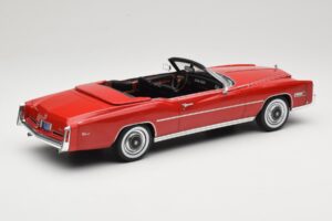 Cadillac Eldorado Кабриолет Червен MCG 1:18 MCG18471 Метал — снимка 3 от 8
