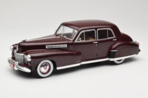 Cadillac Fleetwood 60 Special Sedan Червен MCG 1:18 MCG18071 Метал