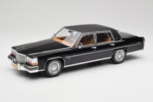 Cadillac Fleetwood Brougham Черен MCG 1:18 MCG18250 Метал