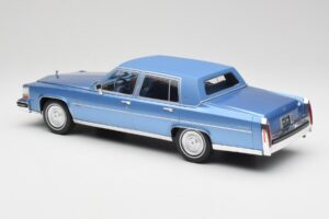 Cadillac Fleetwood Brougham Син Металик MCG 1:18 MCG18252 Метал — снимка 5 от 6