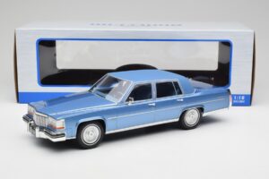 Cadillac Fleetwood Brougham Син Металик MCG 1:18 MCG18252 Метал — снимка 6 от 6