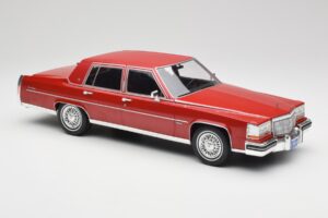 Cadillac Fleetwood Brougham Тъмно Червен Металик MCG 1:18 MCG18251 Метал — снимка 3 от 6