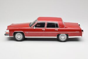 Cadillac Fleetwood Brougham Тъмно Червен Металик MCG 1:18 MCG18251 Метал — снимка 5 от 6