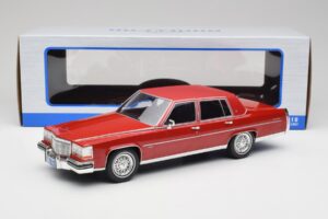 Cadillac Fleetwood Brougham Тъмно Червен Металик MCG 1:18 MCG18251 Метал — снимка 6 от 6
