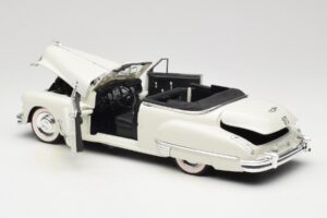 Cadillac Series 62 Кабриолет Бял Anson 1:18 30335 Метал — снимка 5 от 8