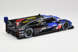 Cadillac V-Series.R LMDh #2 E. Bamber / A. Lynn / R. Westbrook Chip Ganassi Racing 24 Hours of Le Mans 2023 TopSpeed 1:18 TS0 — снимка 2 от 5
