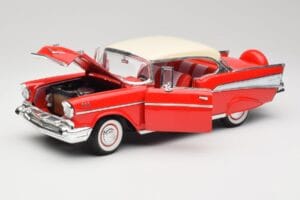 Chevrolet Bel Air Matador Червен & India Слонова Кост Road Legends 1:18 92109 Метал — снимка 2 от 8