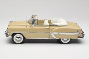 Chevrolet Bel Air Кабриолет Кремав Sun Star 1:18 1623 Метал — снимка 4 от 8