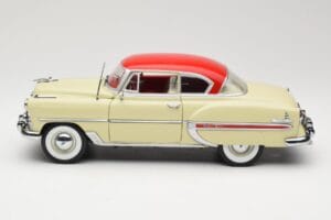 Chevrolet Bel Air Бежов Sun Star 1:18 1600 Метал — снимка 4 от 8