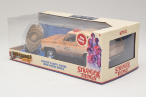 Chevrolet Blazer K5 Полиция Stranger Things Metals Diecast 1:24 31111-24 Метал — снимка 3 от 3