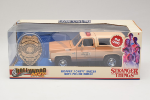 Chevrolet Blazer K5 Полиция Stranger Things Metals Diecast 1:24 31111-24 Метал