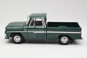 Chevrolet C-10 Зелен Sun Star 1:18 1360 Метал — снимка 4 от 8