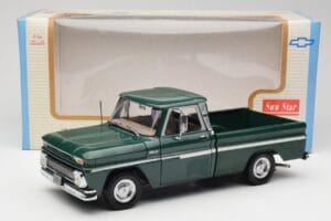 Chevrolet C-10 Зелен Sun Star 1:18 1360 Метал — снимка 8 от 8