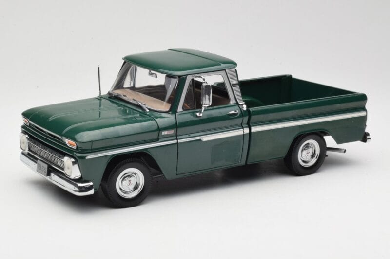 Chevrolet C-10 Зелен Sun Star 1:18 1360 Метал