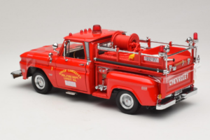 Chevrolet C-20 Fire Truck Sun Star 1:18 1383 Метал — снимка 5 от 6