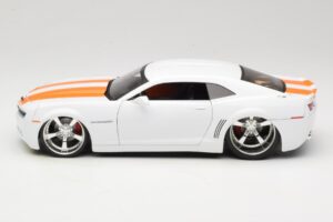 Chevrolet Camaro Concept Tuned Бял Jada 1:18 63014 Метал — снимка 4 от 8