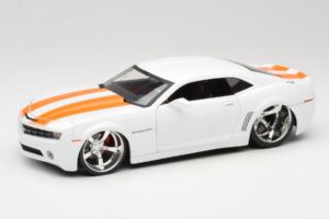 Chevrolet Camaro Concept Tuned Бял Jada 1:18 63014 Метал