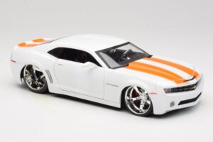 Chevrolet Camaro Concept Tuned Бял Jada 1:18 63014 Метал — снимка 6 от 8