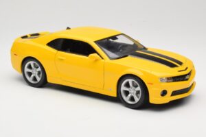 Chevrolet Camaro SS RS Жълт Maisto 1:18 31173 Метал — снимка 6 от 8