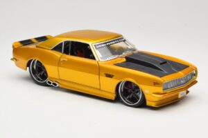 Chevrolet Camaro Z/28 Златен Maisto 1:18 31066 Метал — снимка 6 от 8