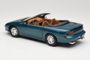 Chevrolet Camaro Z28 Кабриолет Зелен American Muscle 1:18 7231D0 Метал — снимка 7 от 8