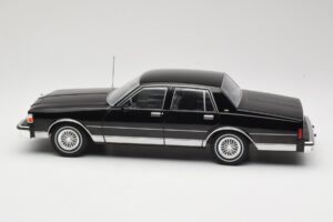 Chevrolet Caprice Черен MCG 1:18 MCG18113 Метал — снимка 3 от 6