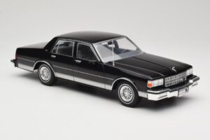 Chevrolet Caprice Черен MCG 1:18 MCG18113 Метал — снимка 4 от 6