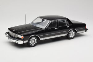 Chevrolet Caprice Черен MCG 1:18 MCG18113 Метал