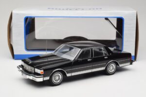 Chevrolet Caprice Черен MCG 1:18 MCG18113 Метал — снимка 6 от 6