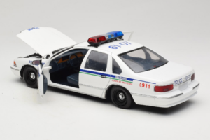 Chevrolet Caprice Канада Полиция UT Models 1:18 21023 Метал — снимка 5 от 8