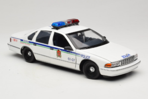 Chevrolet Caprice Канада Полиция UT Models 1:18 21023 Метал — снимка 6 от 8