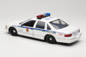Chevrolet Caprice Канада Полиция UT Models 1:18 21023 Метал — снимка 7 от 8