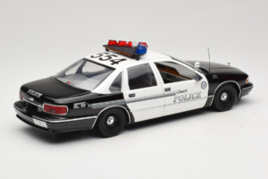 Chevrolet Caprice Glendale Полиция UT Models 1:18 21026 Метал — снимка 3 от 8