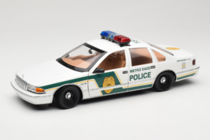 Chevrolet Caprice Metro Dade Полиция UT Models 1:18 21024 Метал
