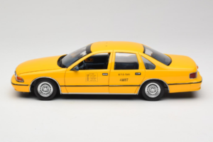 Chevrolet Caprice Такси NYC UT Models 1:18 180142095-O1 Метал — снимка 4 от 8