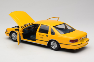 Chevrolet Caprice Такси NYC UT Models 1:18 180142095-O1 Метал — снимка 5 от 8
