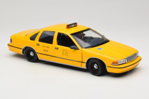Chevrolet Caprice NYC Такси UT Models 1:18 180142095 Метал — снимка 6 от 8