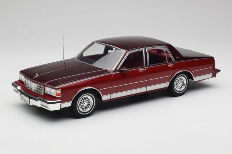 Chevrolet Caprice Червен Металик MCG 1:18 MCG18361 Метал