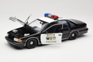 Chevrolet Caprice Калифорния Полиция UT Models 1:18 180142098 Метал — снимка 2 от 8