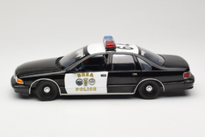 Chevrolet Caprice Калифорния Полиция UT Models 1:18 180142098 Метал — снимка 4 от 8