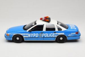 Chevrolet Caprice Ню Йорк Полиция UT Models 1:18 180142097 Метал — снимка 4 от 8