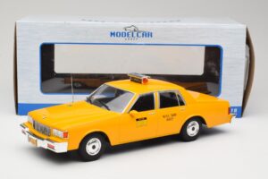 Chevrolet Caprice Жълт Такси MCG 1:18 MCG18038 Метал — снимка 6 от 6