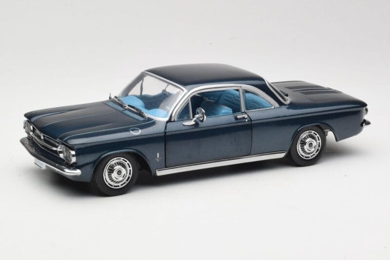 Chevrolet Corvair Тъмносин Sun Star 1:18 1482 Метал