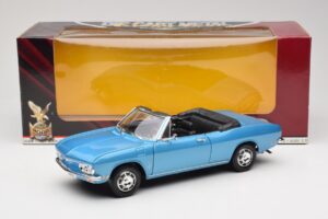 Chevrolet Corvair Monza Кабриолет Син Road Signature 1:18 92498 Метал — снимка 8 от 8
